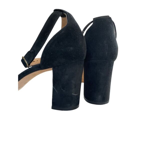 Manolo Blahnik Lauratomod Suede Ankle Strap Sandal - Picture 8 of 11